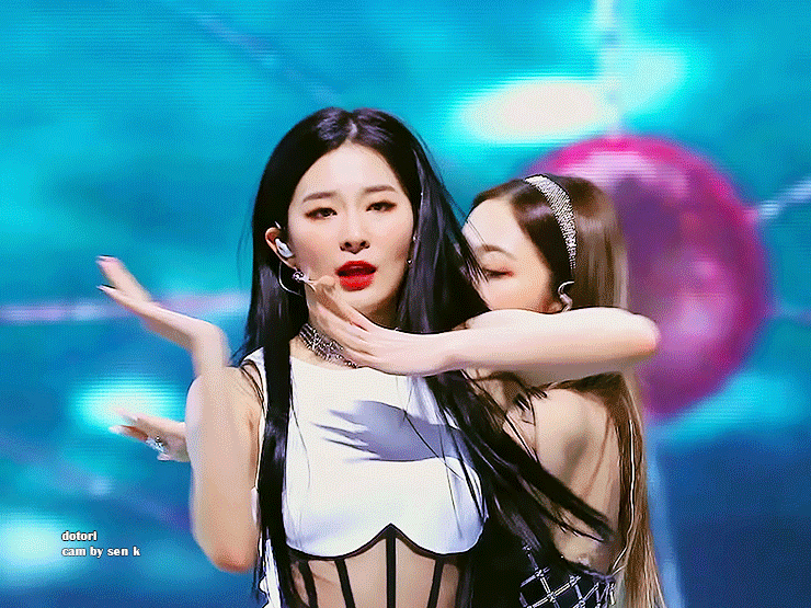 레드벨벳 슬기 시스루 민소매 2