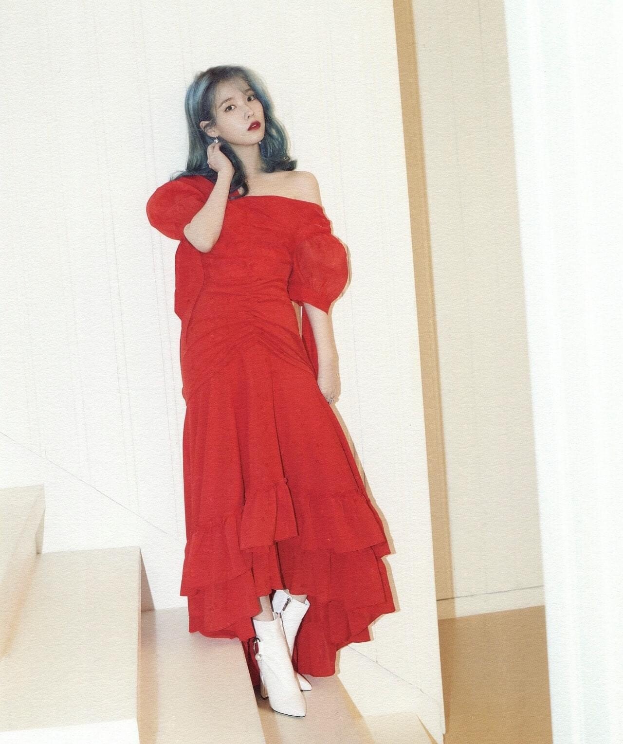 아이유 2020시즌 그리팅 9월 5