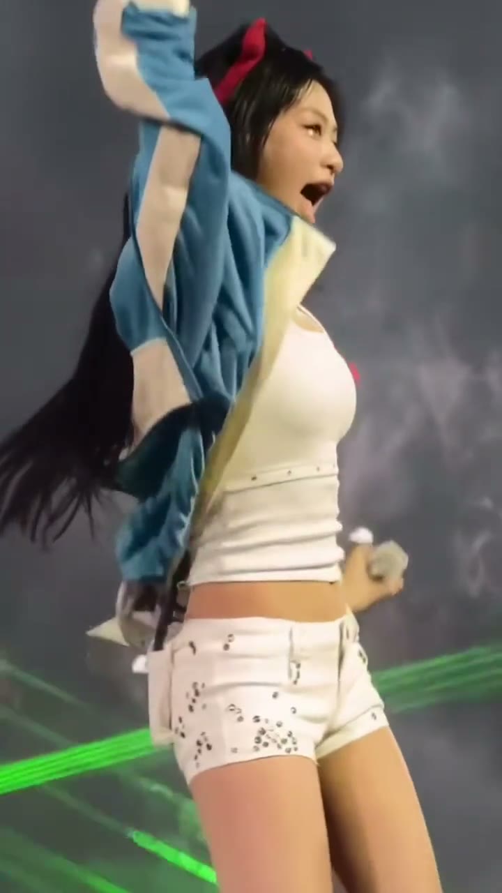 [베이비몬스터] 신나서 뛰어다니는 베이비몬스터 아현