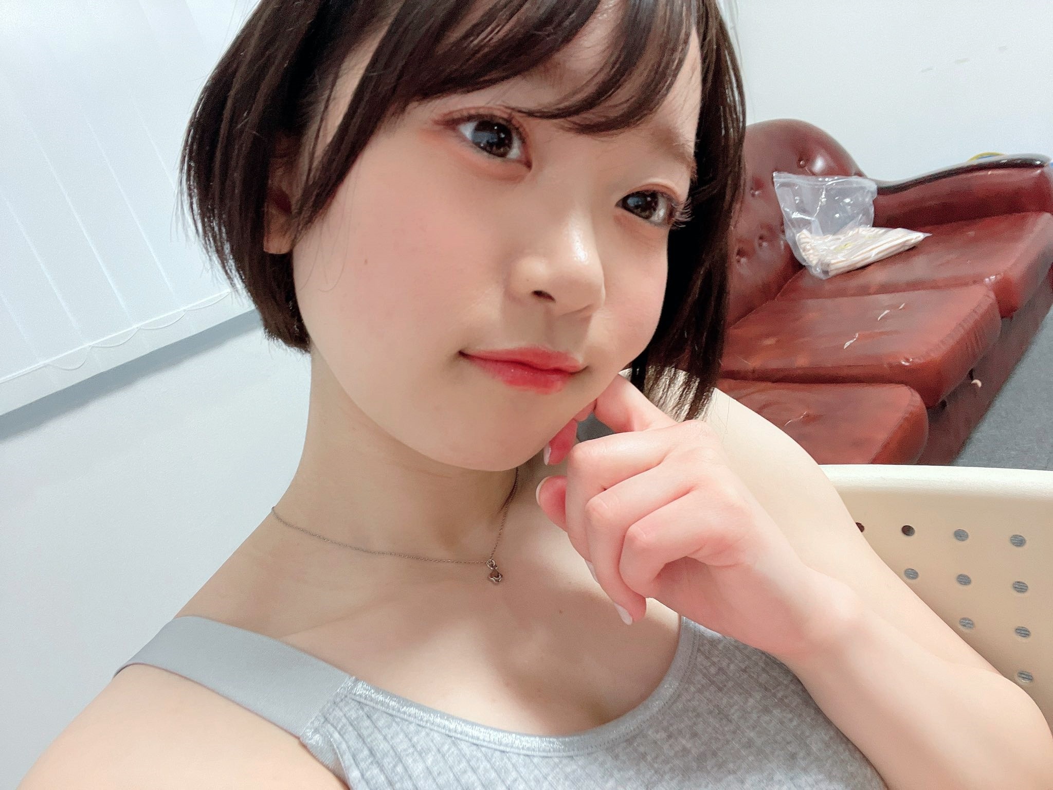 카노 유라의 머리 길이 차이 1