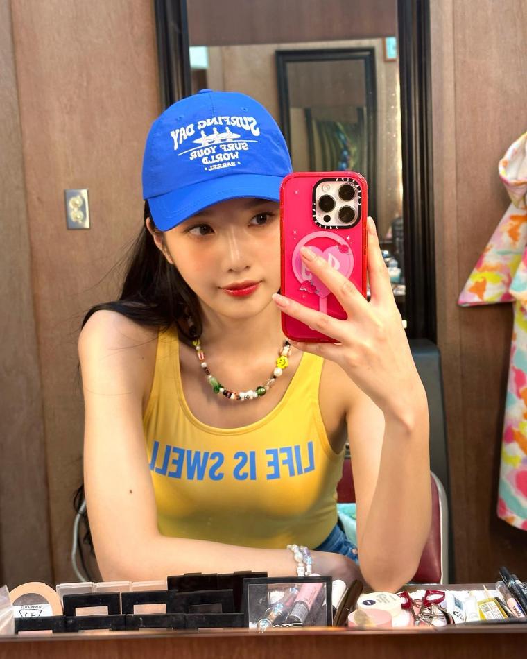 레드벨벳 조이 시원한 비치웨어, 래쉬가드, 모노키니 5