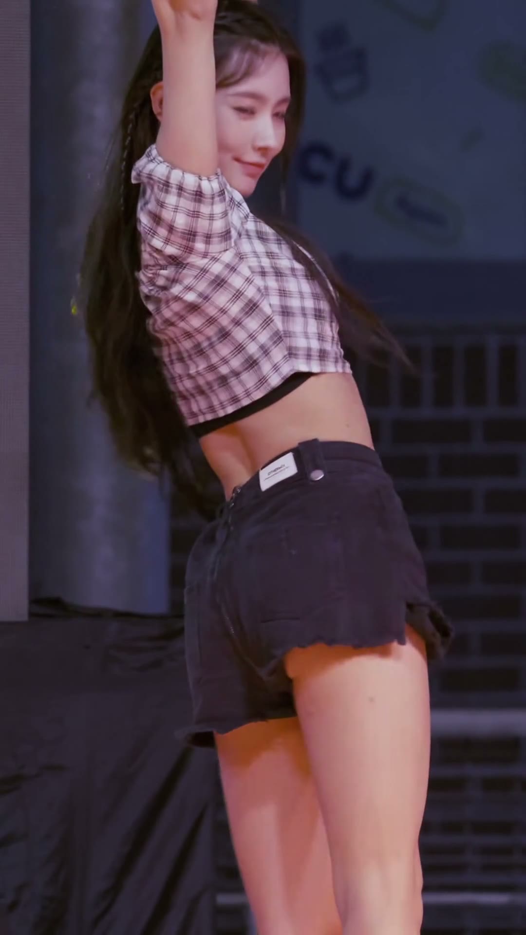 아이들 미연 떨리는 허벅지 엉밑살