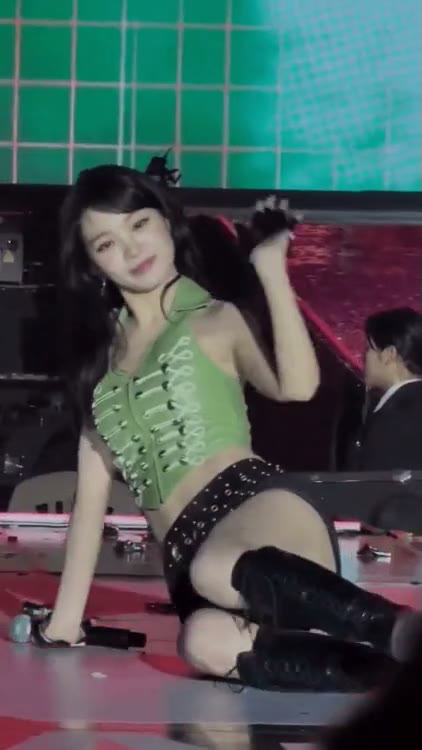 오늘자 김채원