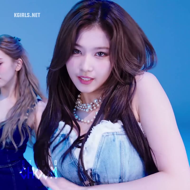 춤추는 트와이스 사나 요망한 표정연기