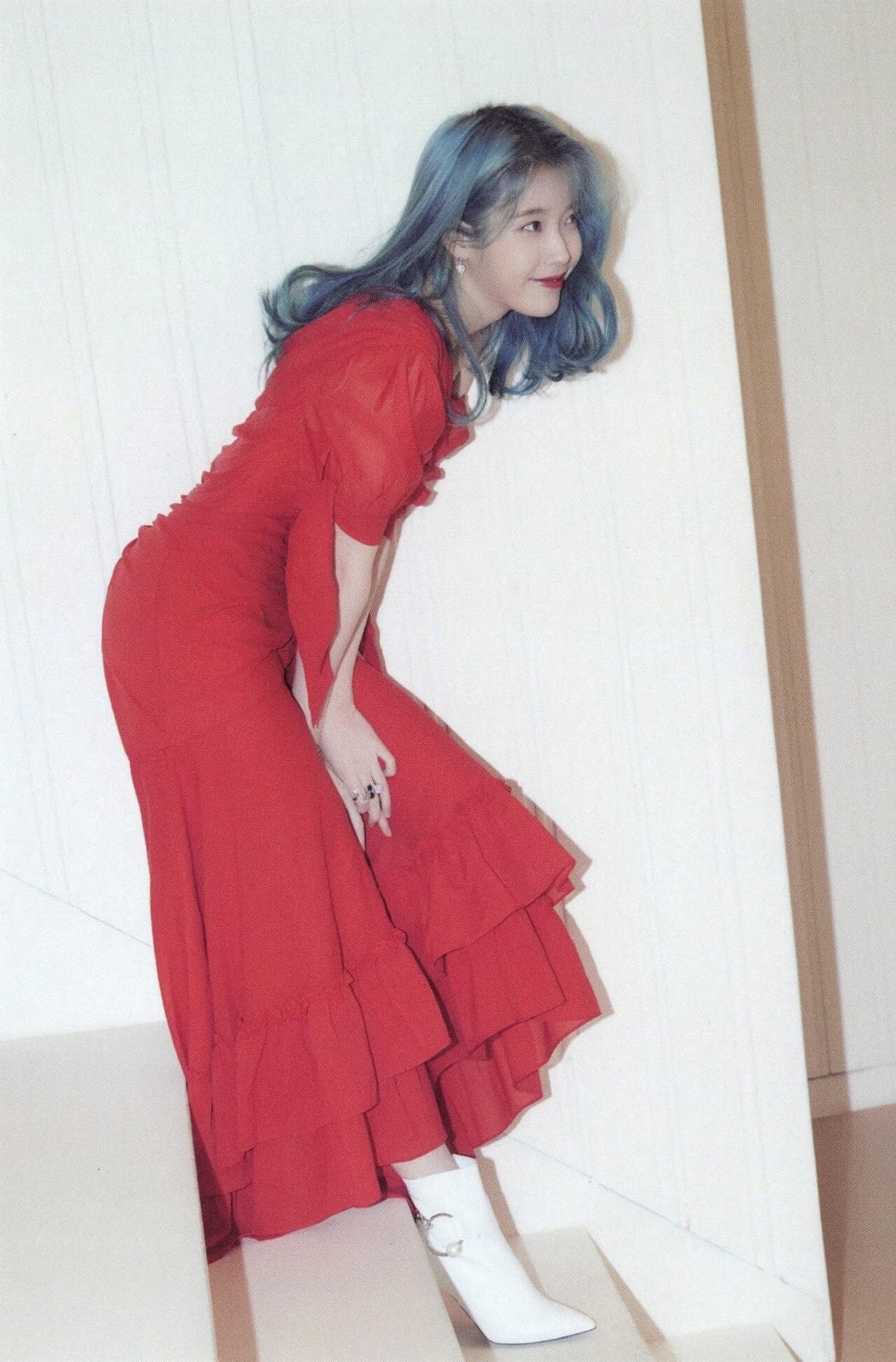 아이유 2020시즌 그리팅 9월 3