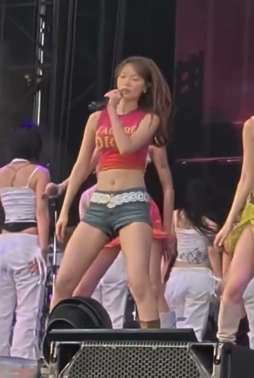 르세라핌 채원