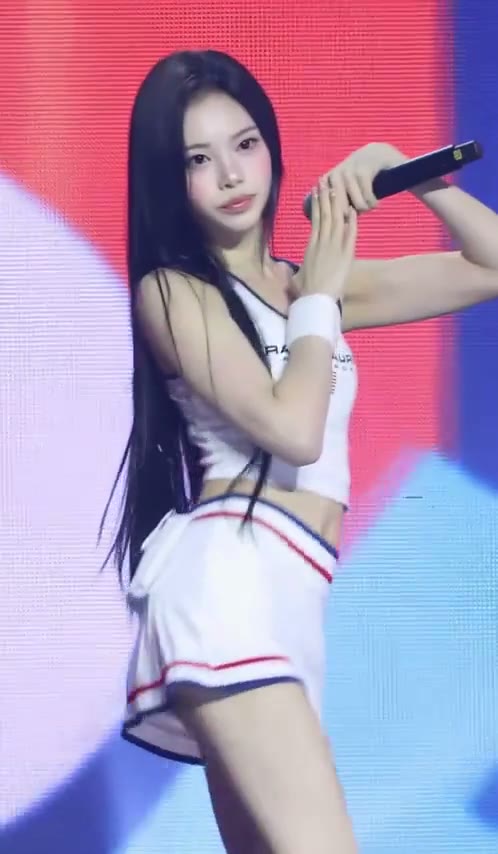 어제자 하츠투하츠 이안