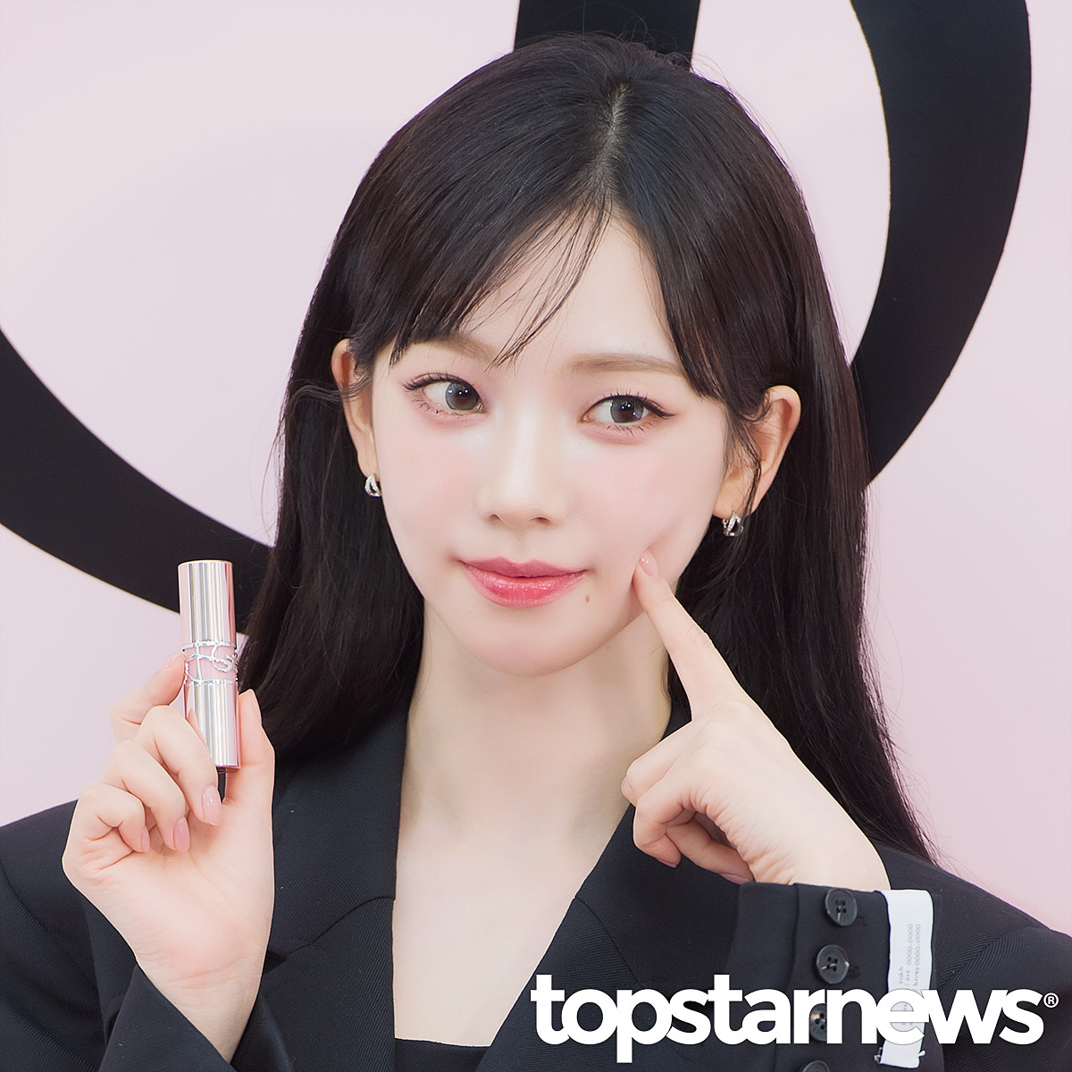 에스파 카리나 새하얀 각선미 9