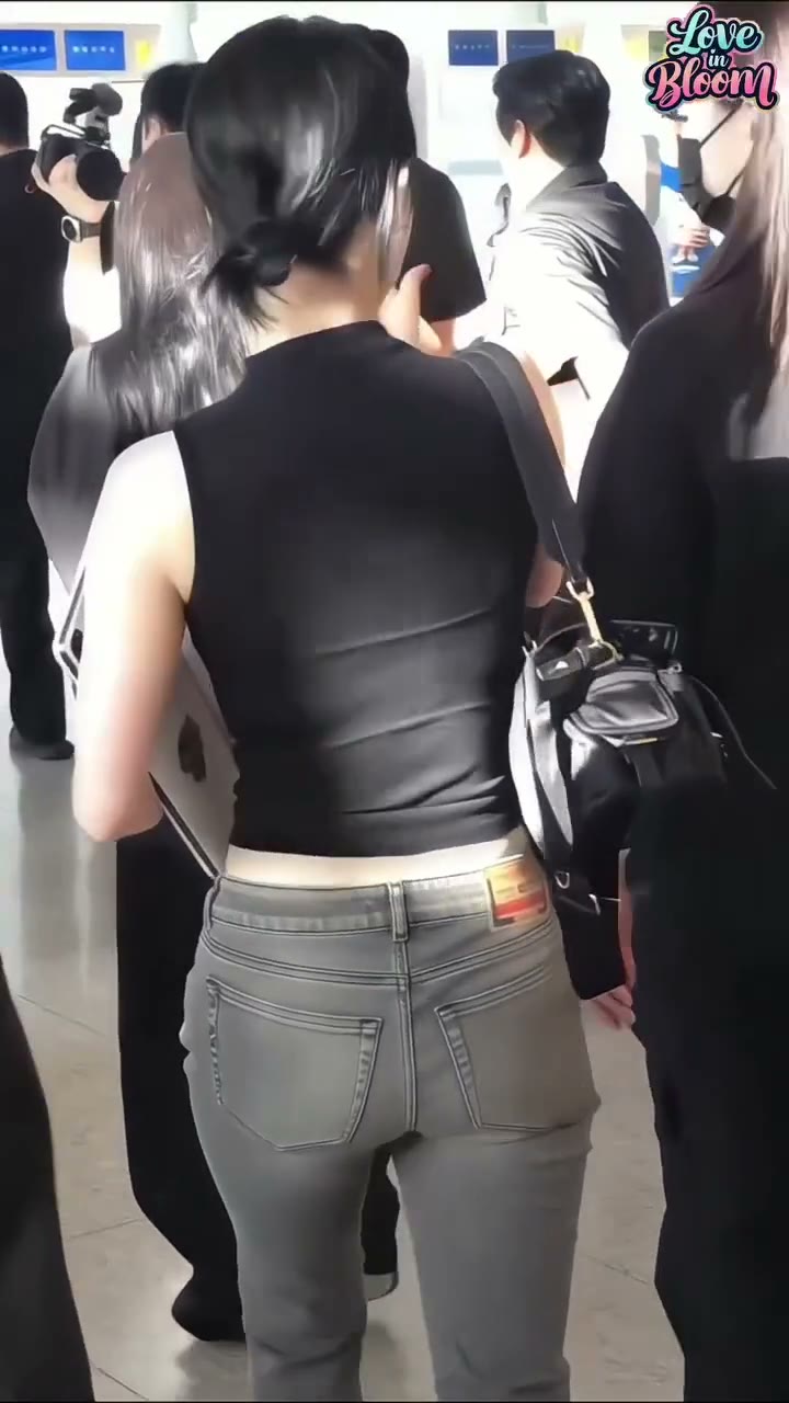 카리나 엉덩이