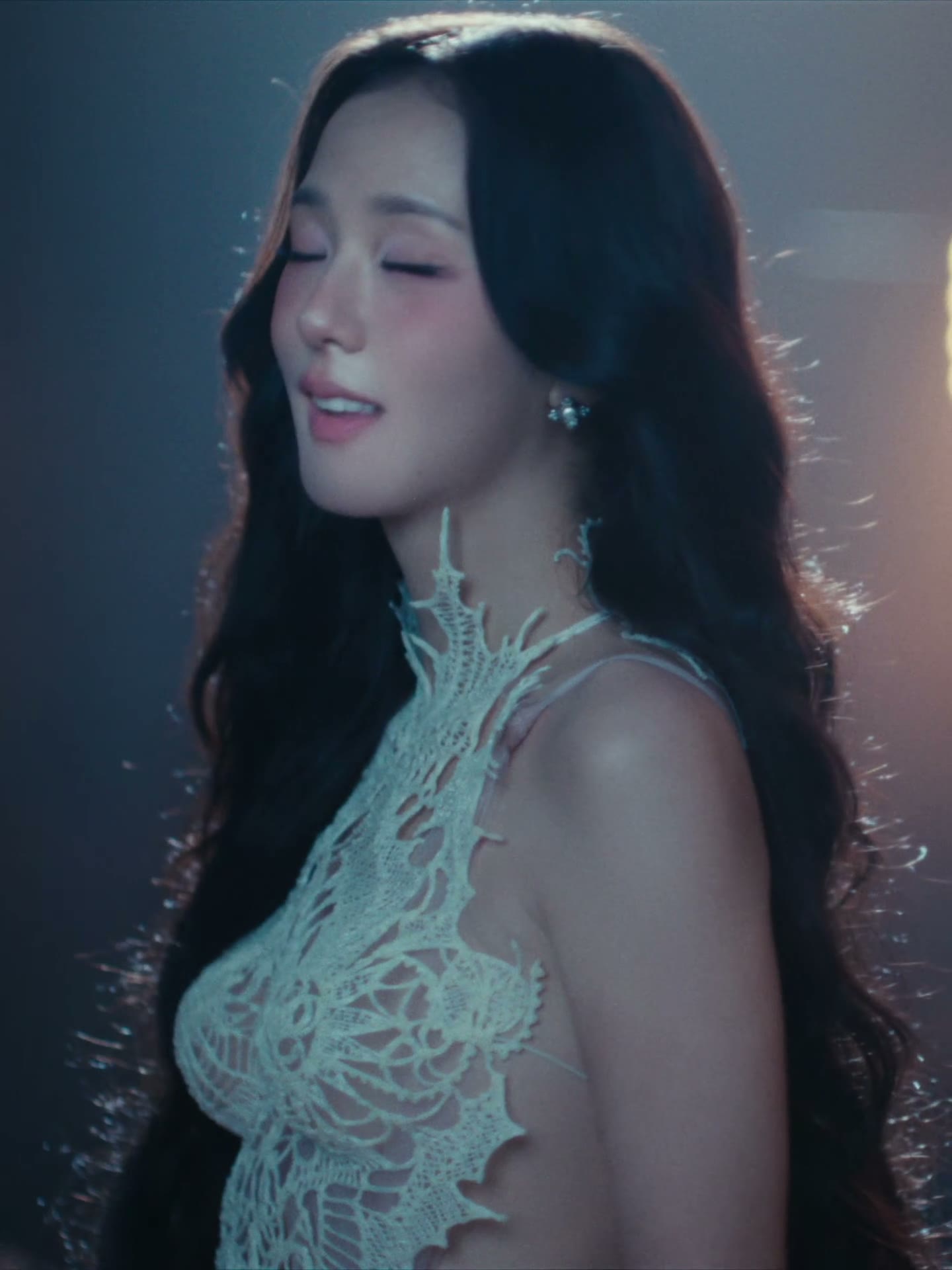 블랙핑크 지수 신곡 뮤비 의상