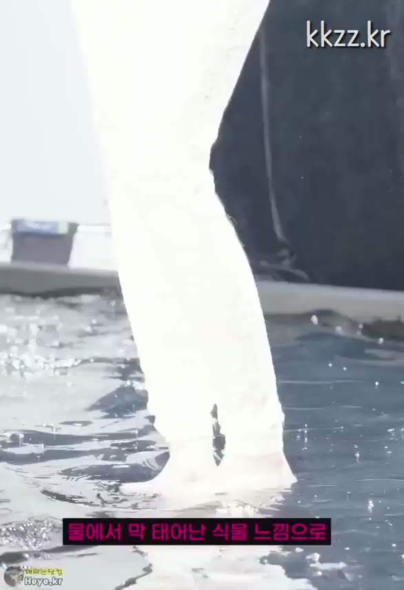 앨범 자켓 찍는 전소미 전신 레이스 시스루