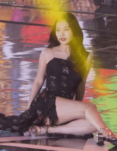 섹시 다이나마이트 레드벨벳 조이 26년 vs 18년