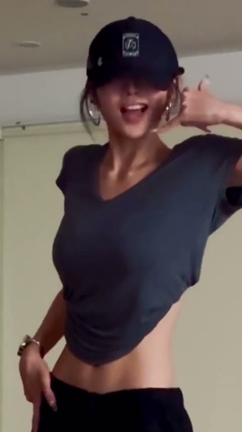 하이키 옐 헐렁한 티셔츠 개미허리