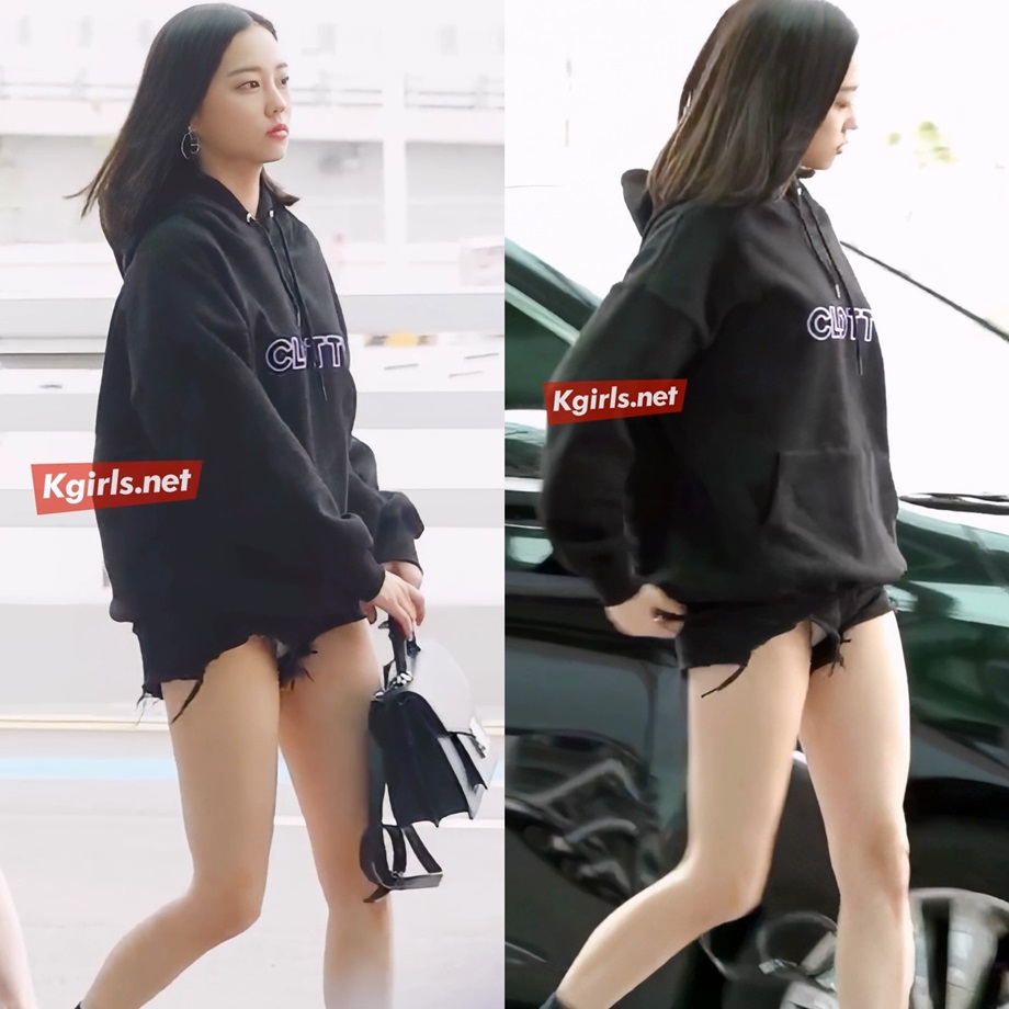 CLC 장예은 검은 팬츠 사이로 순백색 5