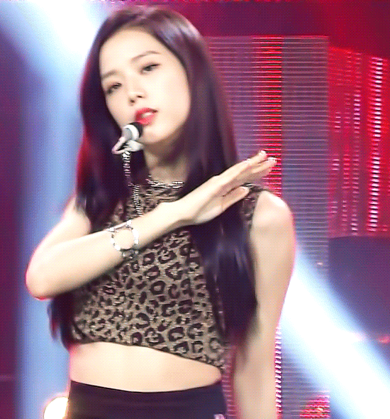 블랙핑크 지수 호피무늬 민소매 2