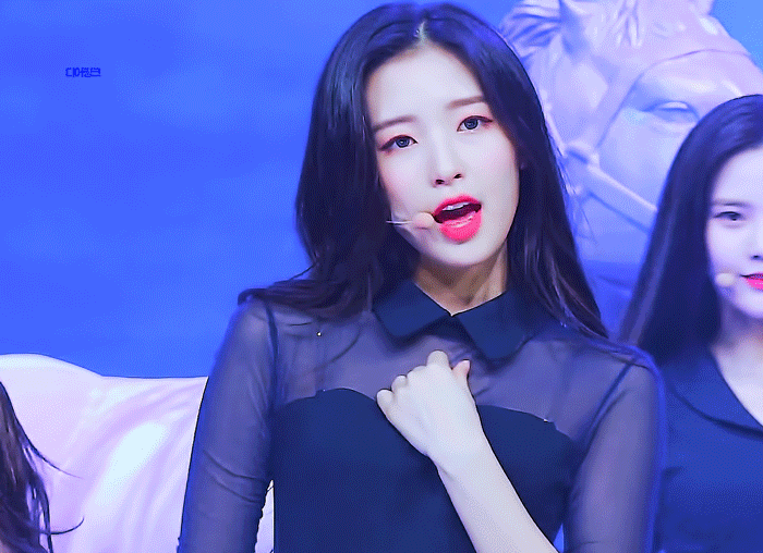 미모 폭발한 오마이걸 아린 직캠 12