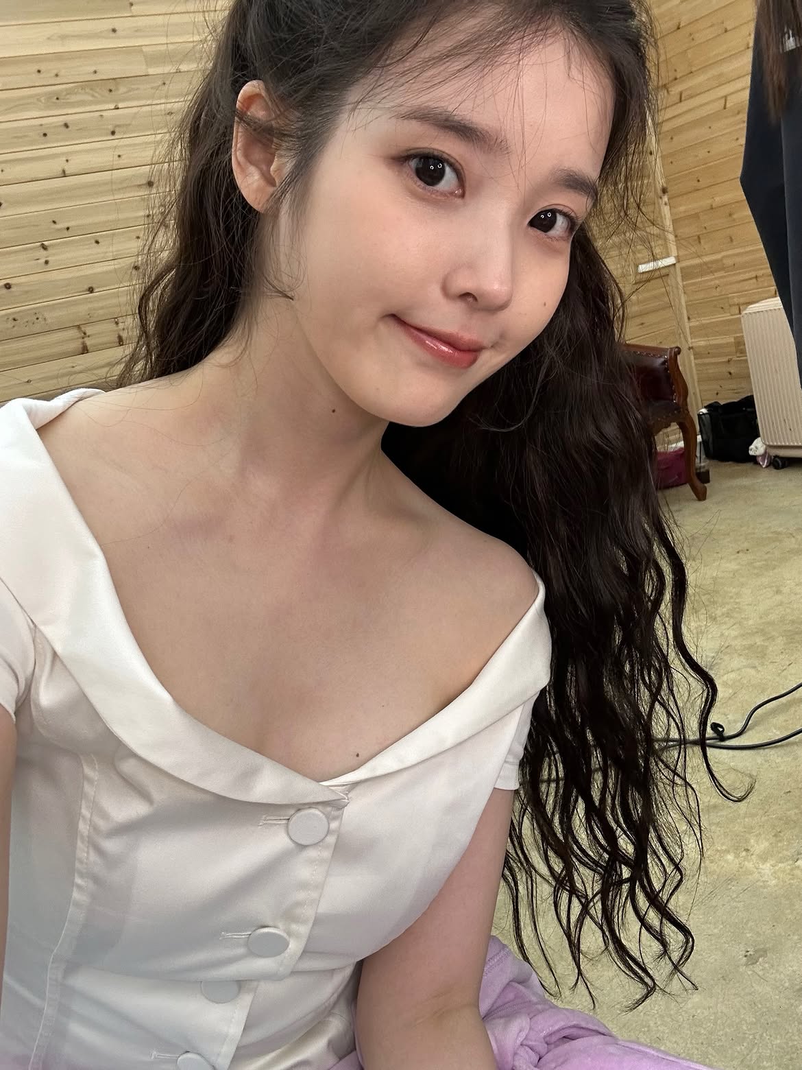 성원에 힘입어 아이유 가슴 점 스폐셜 5