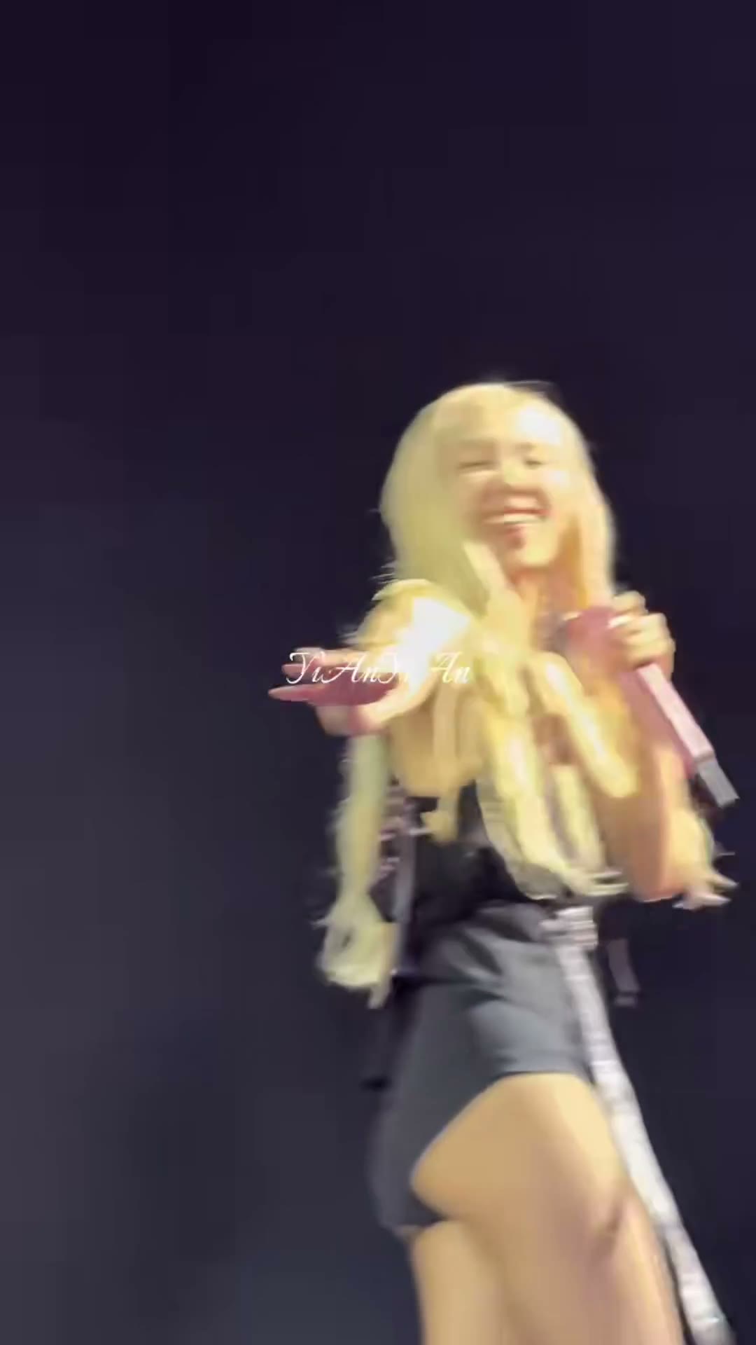 로제 엉덩이