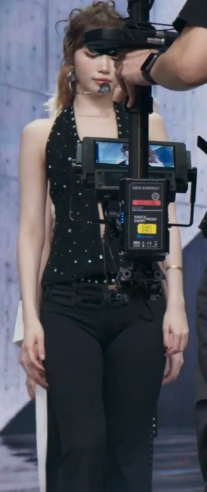 르세라핌 김채원 타이트한 바지 Y존