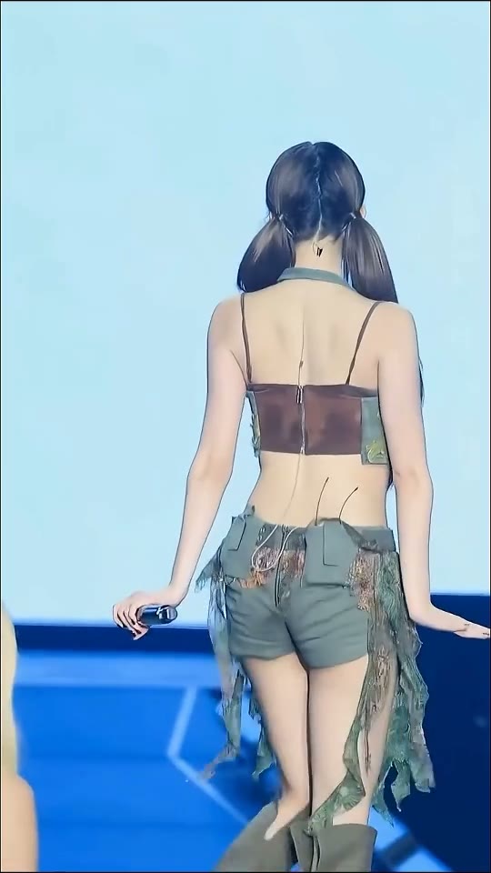 은채 뒤태