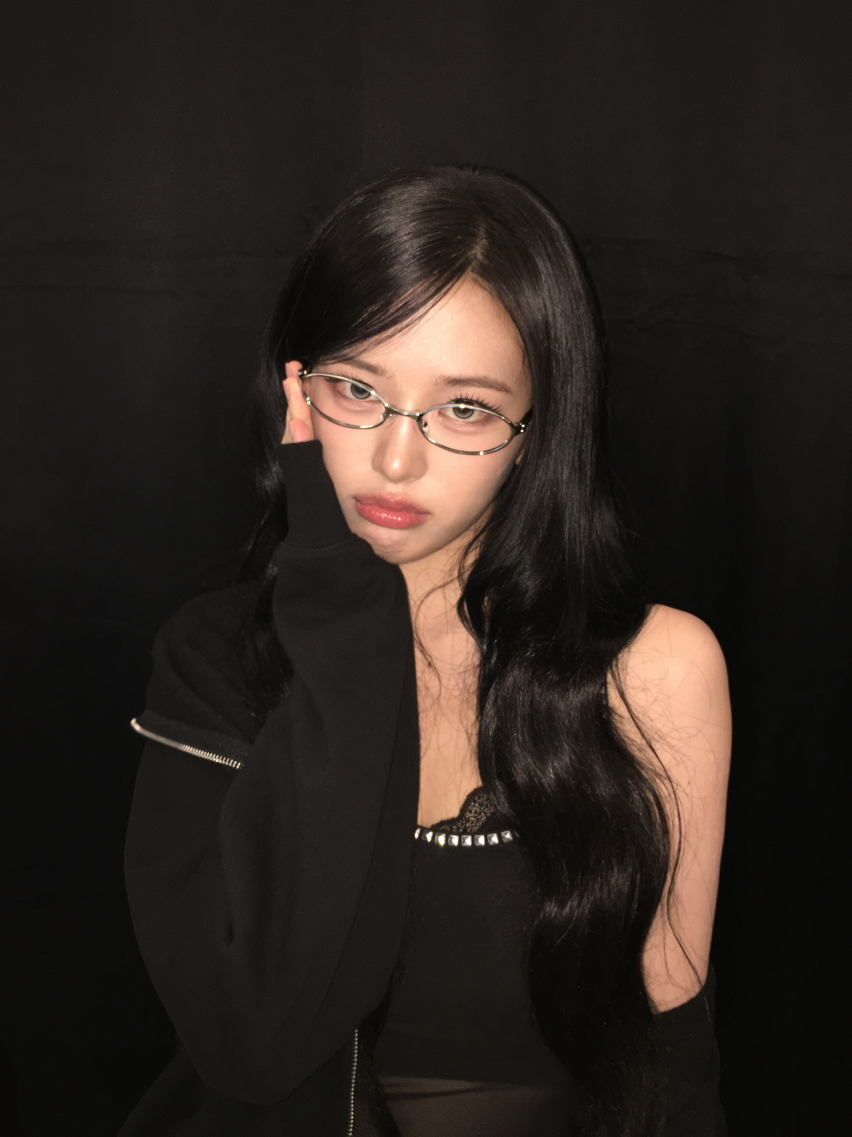 안경 쓴 유진이 인스타 8