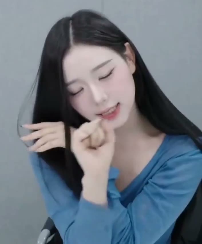 김채연