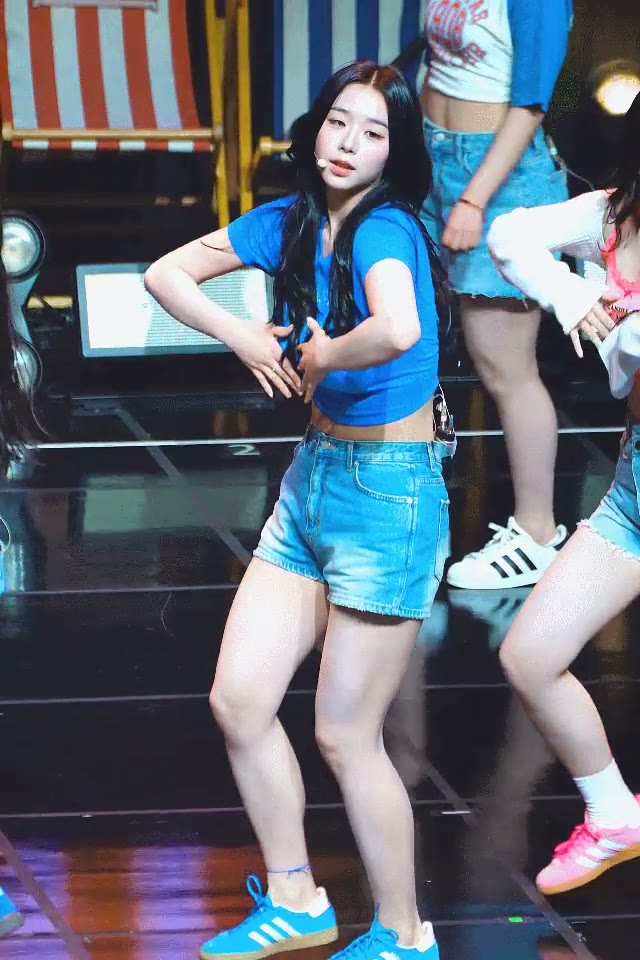 [트리플에스] 김채연 반바지