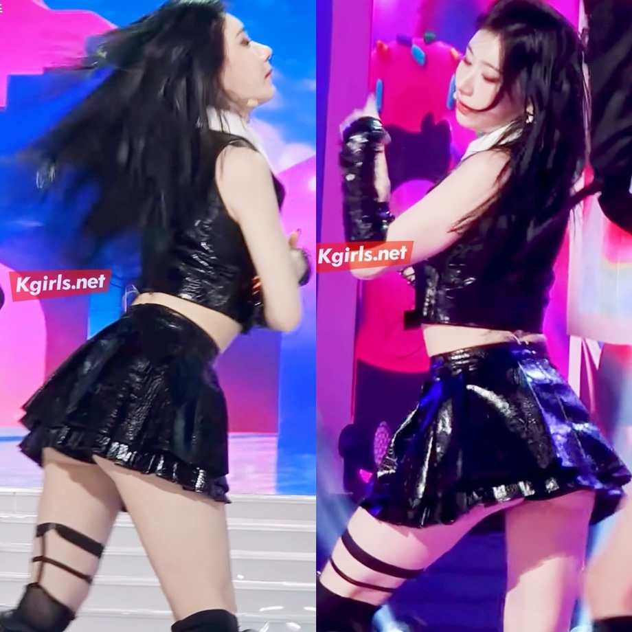 있지 채령 시선을 끄는 주름치마 뒤태 10