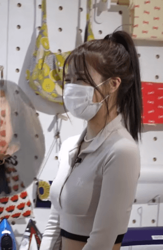 로브 리폼 도전하고 착샷 보여주는 러블리즈 미주 4