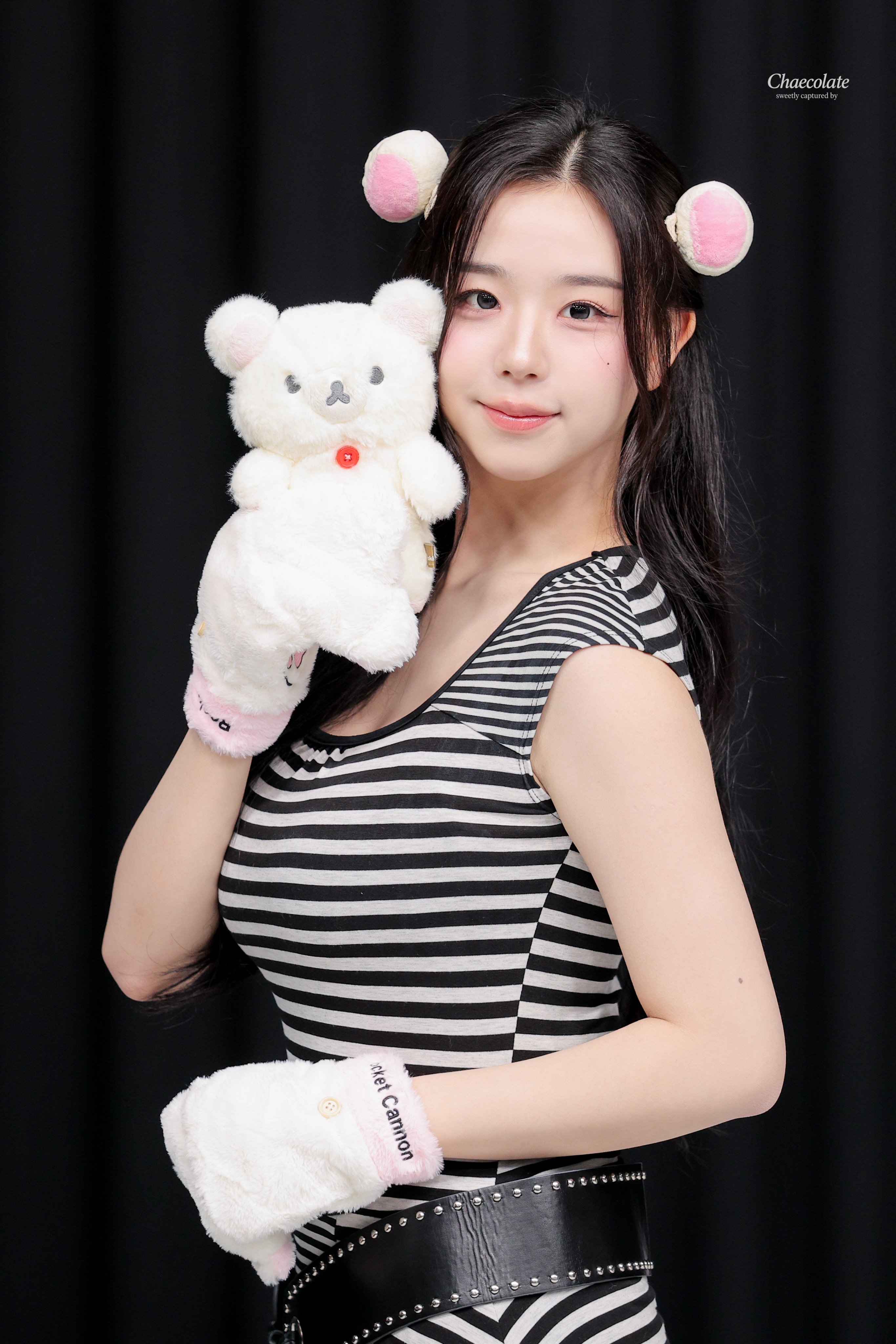 어제자 팬사인회 김채연 2