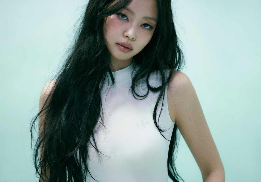 제니 아디다스 오리지널 화보 2