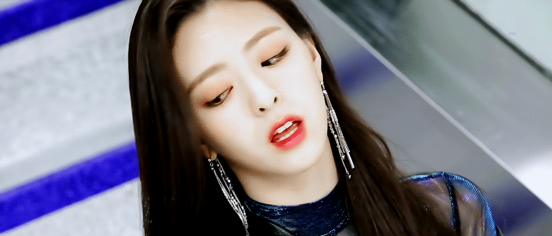 itzy 유나 오늘도 파이팅.gif 2