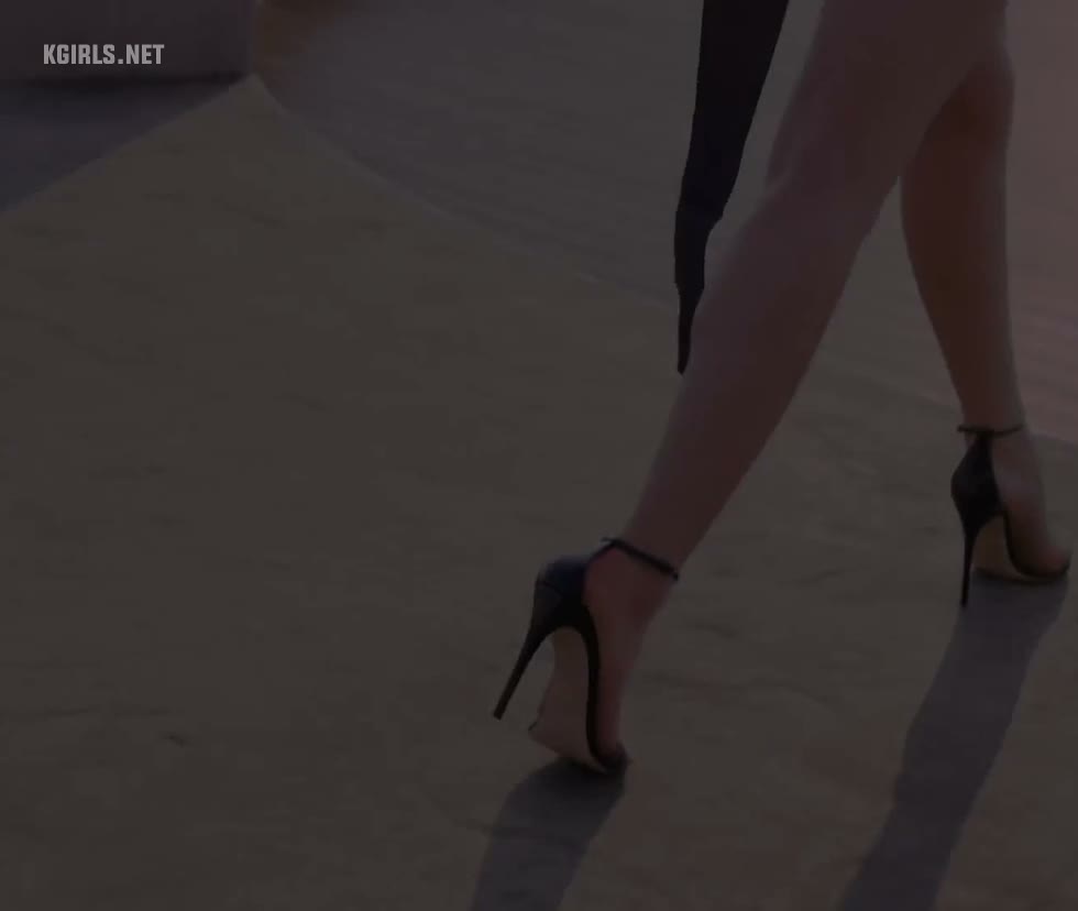 레드벨벳 아이린 킬힐 신고 워킹