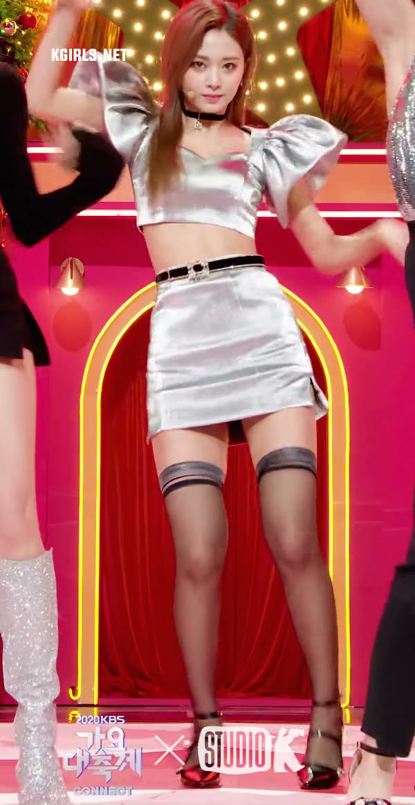 트와이스 쯔위 매력 상승 밴드스타킹