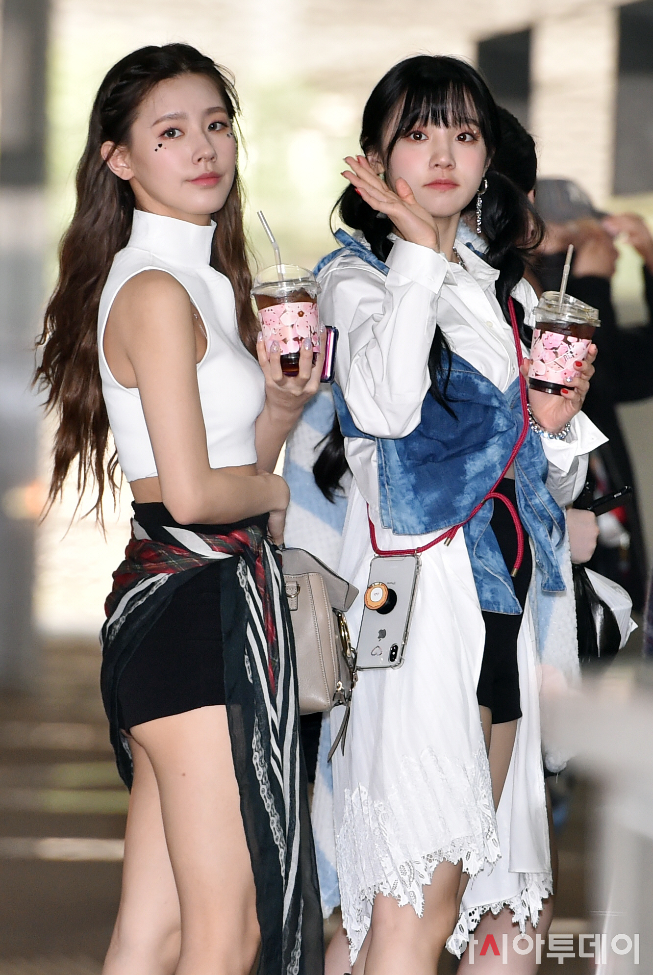 (여자)아이들 미연 시원한 출근길 패션 4