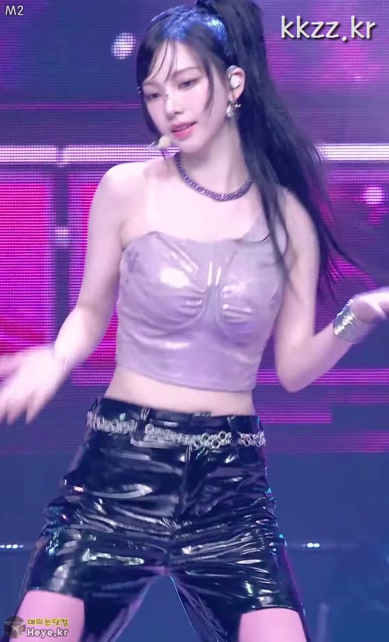 묵직한 안무 에스파 카리나 움짤