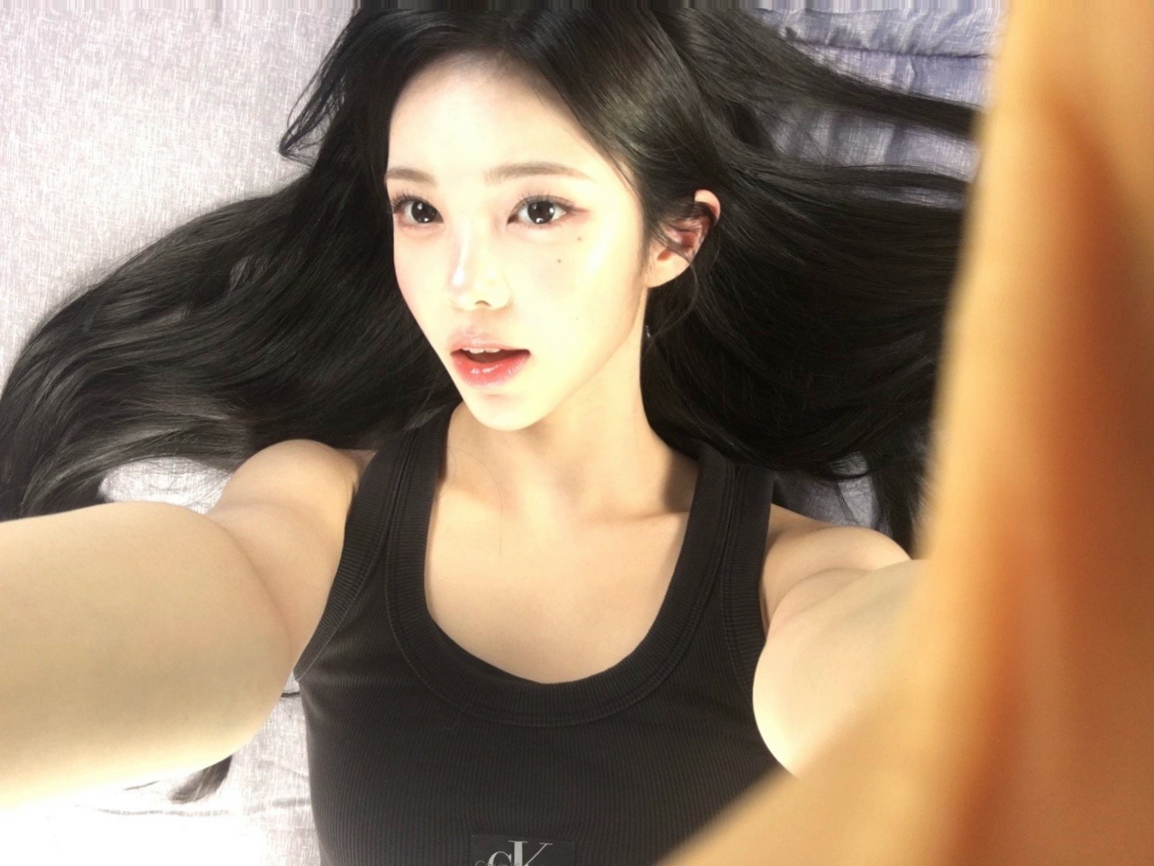 하츠투하츠 이안 위버스 9