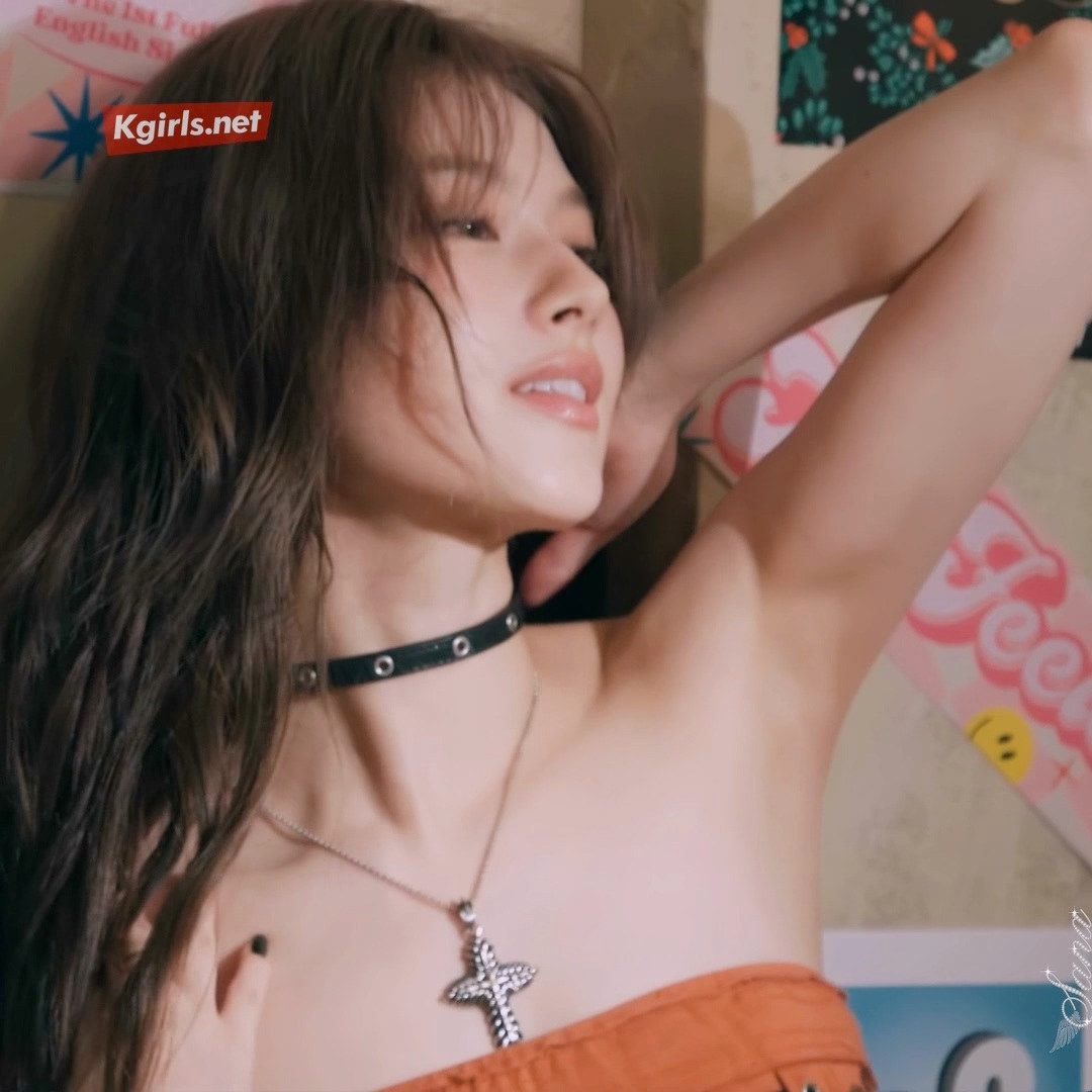 트와이스 사나 겨드랑이를 강조하는 7