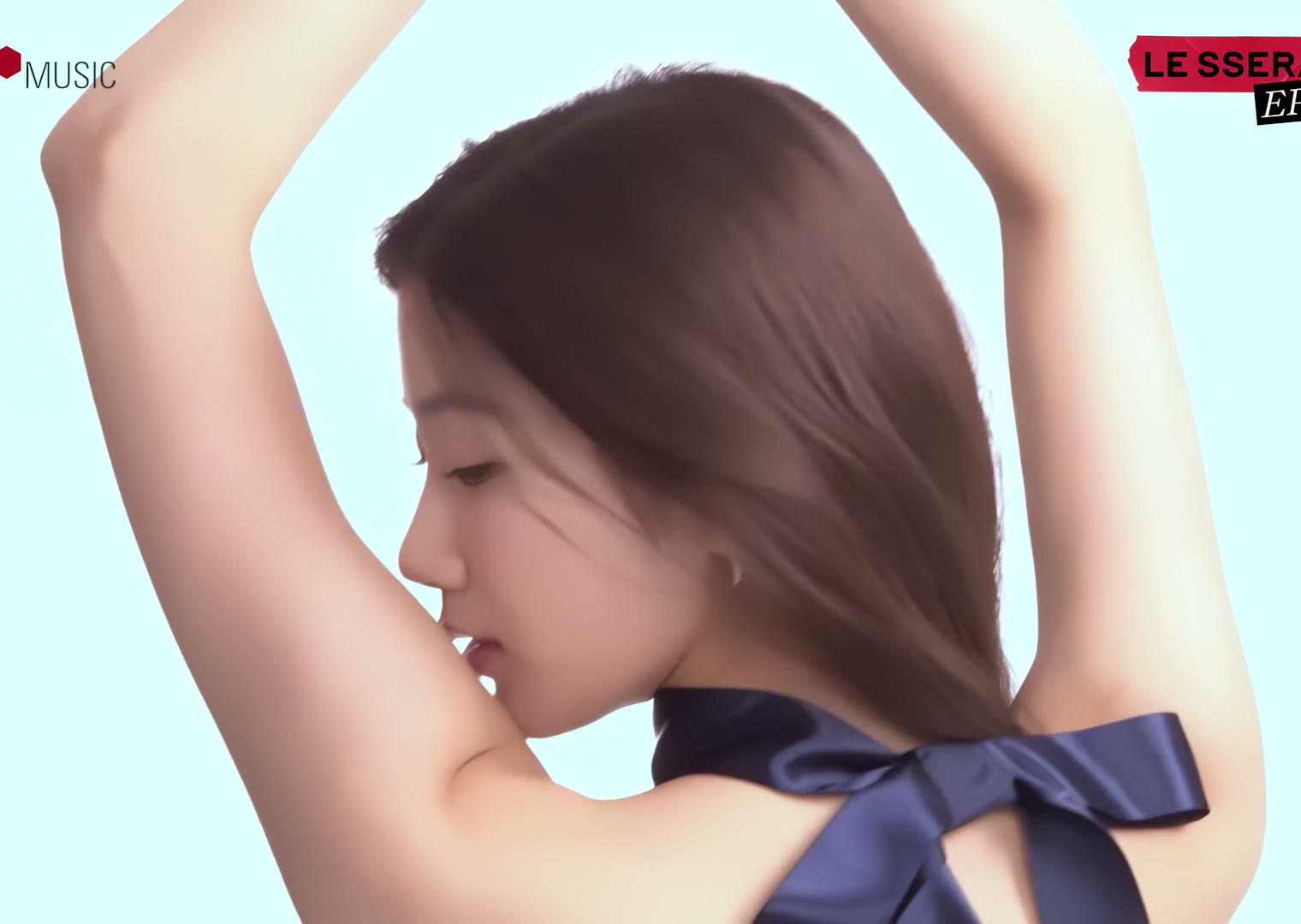 르세라핌 카즈하 엘르 화보 촬영