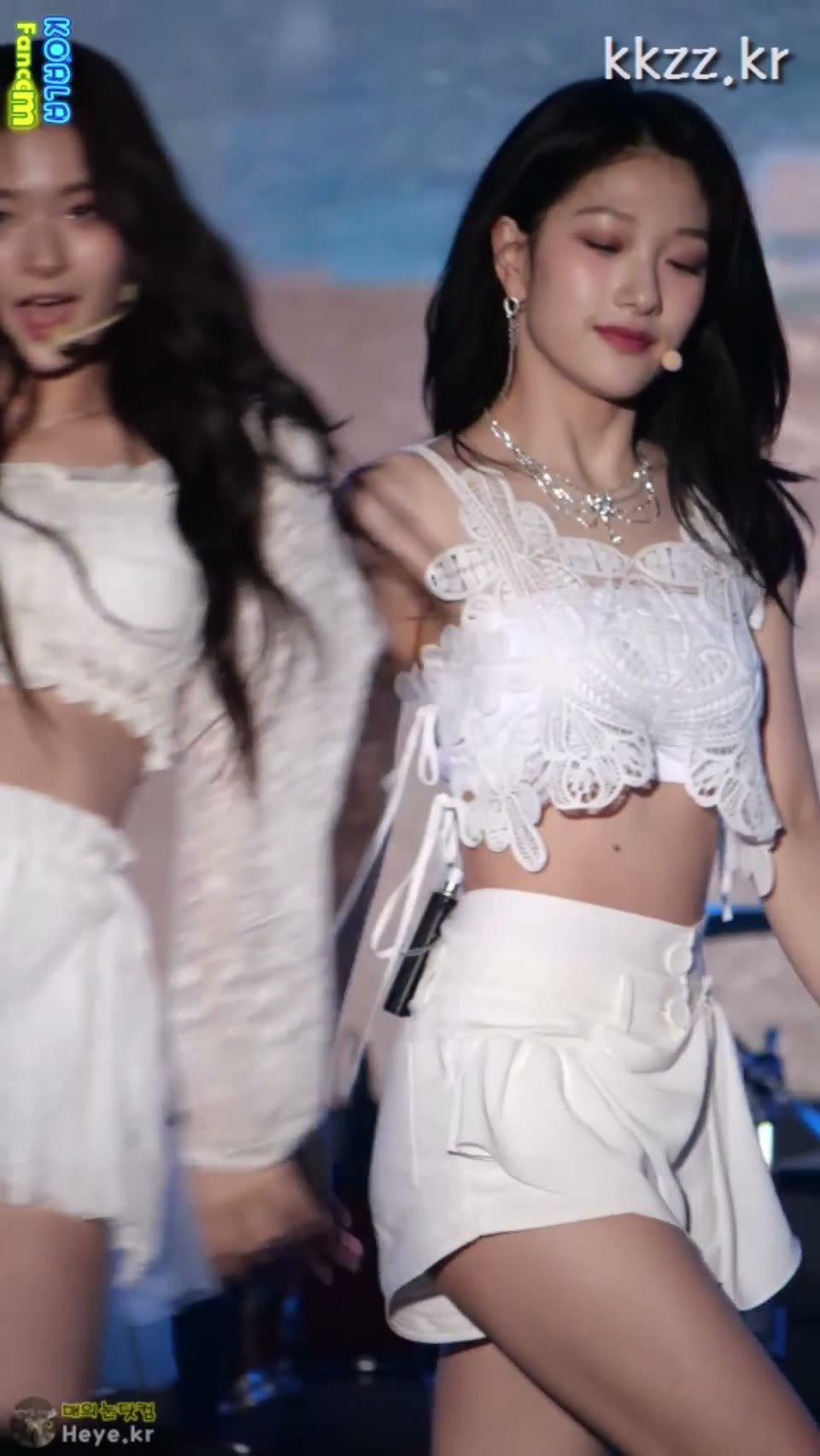 프로미스나인 이서연 벅지