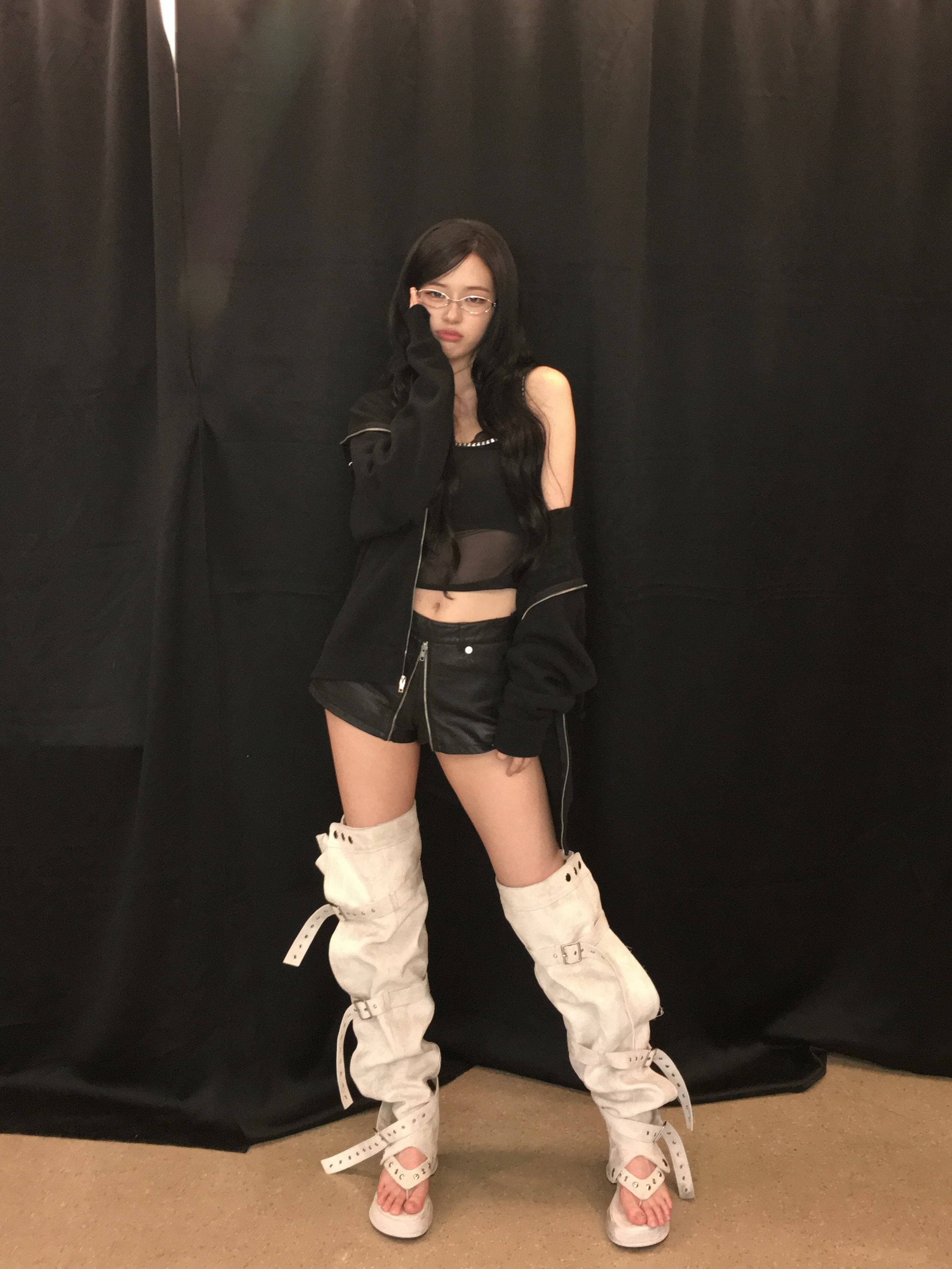 안경 쓴 유진이 인스타 7