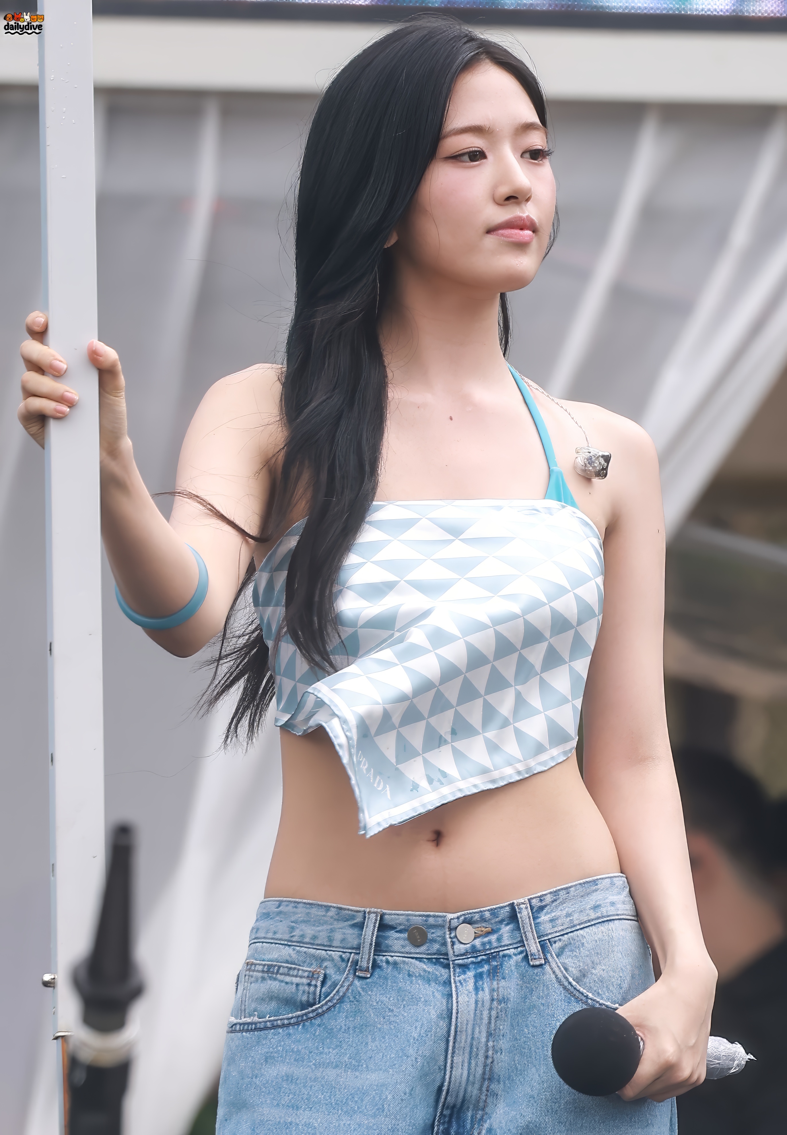 캐리비안베이 안유진 1
