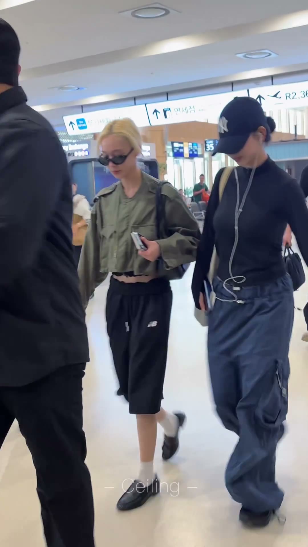 오늘자 공항 카리나