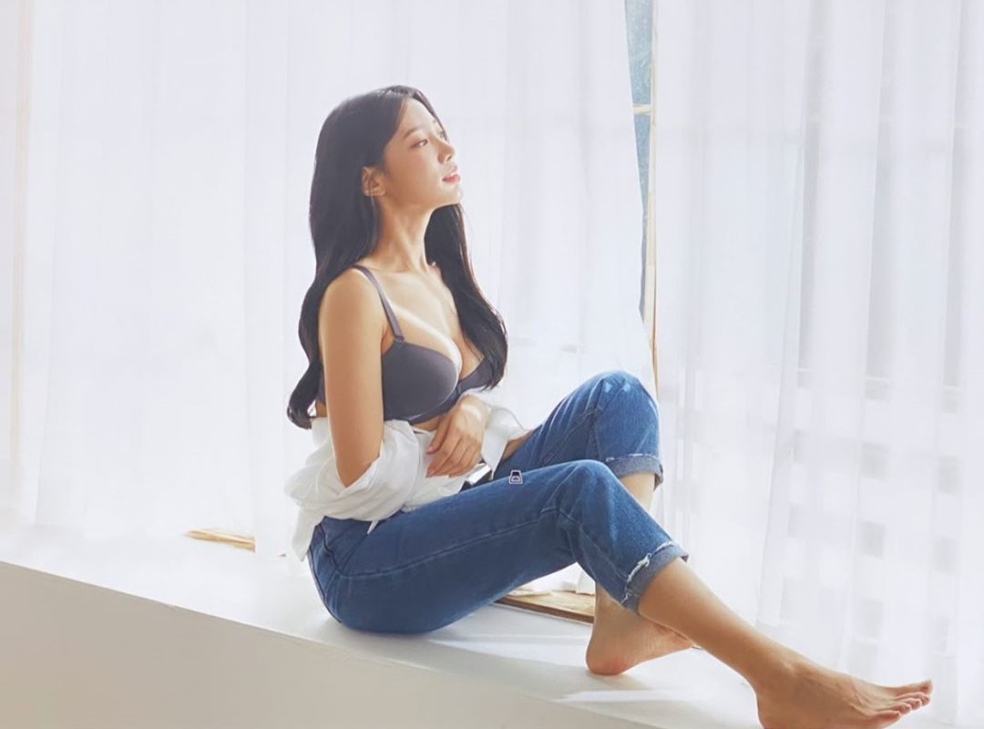 베리굿 조현 YES 브라 화보 촬영 5